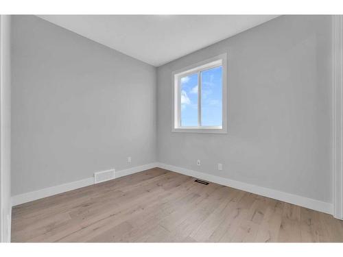 51 South Shore Road, Chestermere, AB - Indoor Photo Showing Other Room