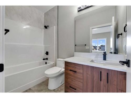 51 South Shore Road, Chestermere, AB - Indoor Photo Showing Bathroom