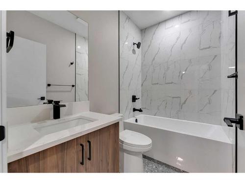 51 South Shore Road, Chestermere, AB - Indoor Photo Showing Bathroom