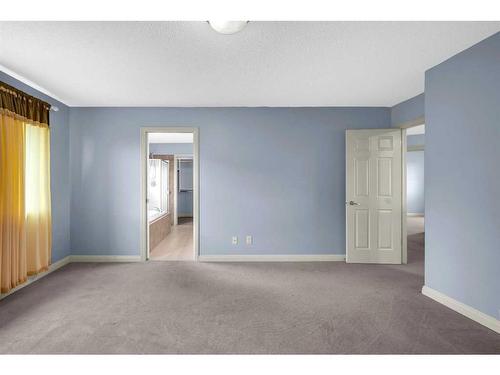 1113 Kincora Drive Nw, Calgary, AB - Indoor Photo Showing Other Room