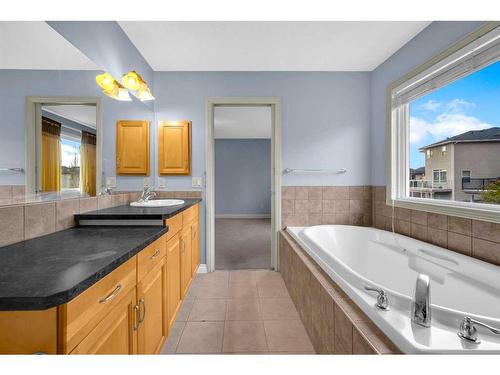 1113 Kincora Drive Nw, Calgary, AB - Indoor Photo Showing Bathroom