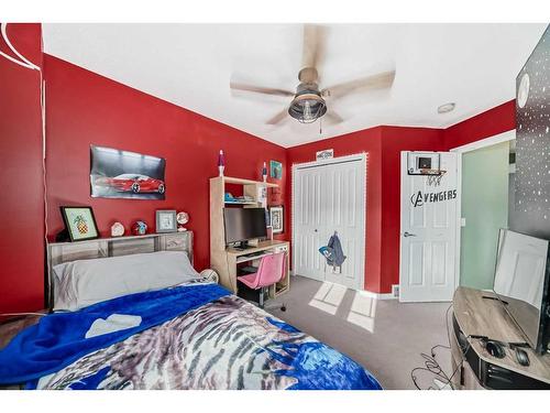 79 Auburn Meadows Gardens Se, Calgary, AB - Indoor Photo Showing Bedroom