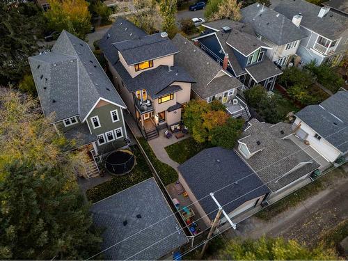 223 4 Avenue Ne, Calgary, AB - Outdoor