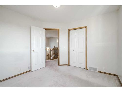 2305 Sirocco Drive Sw, Calgary, AB - Indoor Photo Showing Other Room