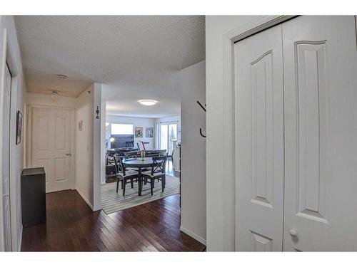 402-2000 Somervale Court Sw, Calgary, AB - Indoor Photo Showing Other Room