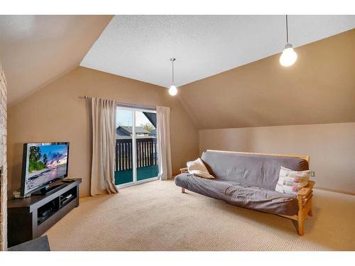 83 Deerbrook Road Se, Calgary, AB - Indoor