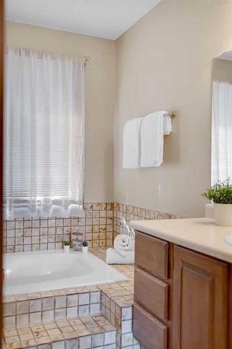 83 Deerbrook Road Se, Calgary, AB - Indoor Photo Showing Bathroom