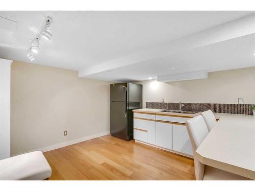 83 Deerbrook Road Se, Calgary, AB - Indoor Photo Showing Kitchen