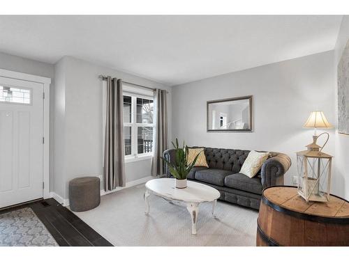 105 Legacy Mews Se, Calgary, AB - Indoor Photo Showing Living Room