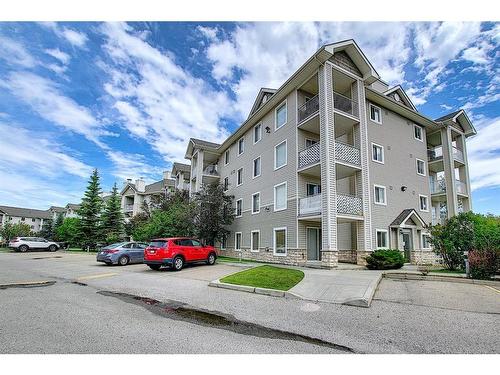 3225-16320 24 Street Sw, Calgary, AB - Outdoor With Balcony With Facade