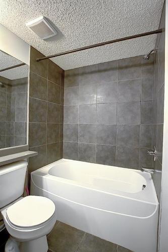 3225-16320 24 Street Sw, Calgary, AB - Indoor Photo Showing Bathroom