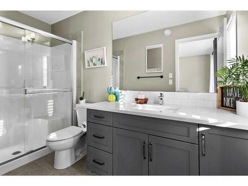 143 Masters Square Se, Calgary, AB - Indoor Photo Showing Bathroom