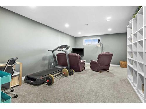 143 Masters Square Se, Calgary, AB - Indoor Photo Showing Gym Room