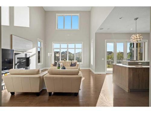 311 Silverado Crest Landing Sw, Calgary, AB - Indoor Photo Showing Living Room