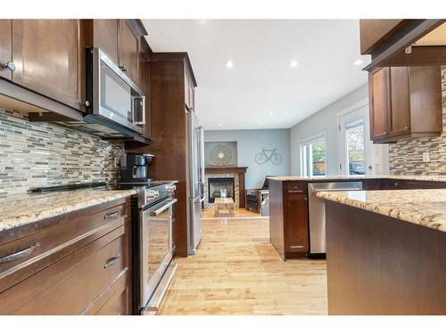 72 Beddington Circle Ne, Calgary, AB - Indoor Photo Showing Kitchen With Upgraded Kitchen