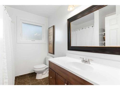 72 Beddington Circle Ne, Calgary, AB - Indoor Photo Showing Bathroom