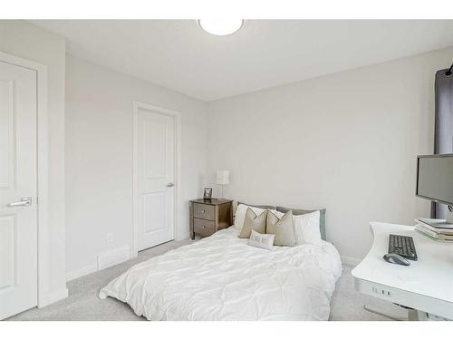 118 Walden Circle Se, Calgary, AB - Indoor Photo Showing Bedroom