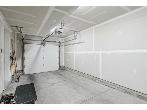 118 Walden Circle Se, Calgary, AB - Indoor Photo Showing Garage