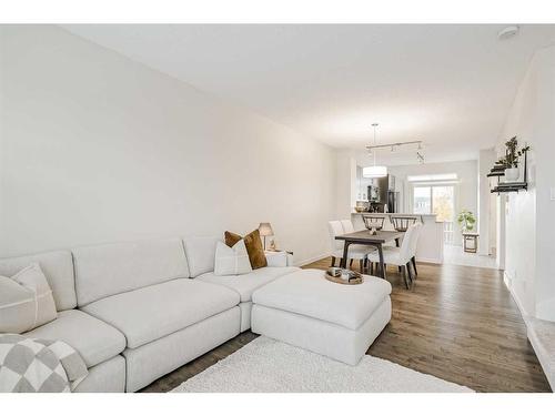 118 Walden Circle Se, Calgary, AB - Indoor Photo Showing Living Room