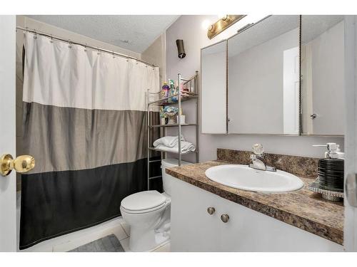 116 Abalone Place Ne, Calgary, AB - Indoor Photo Showing Bathroom