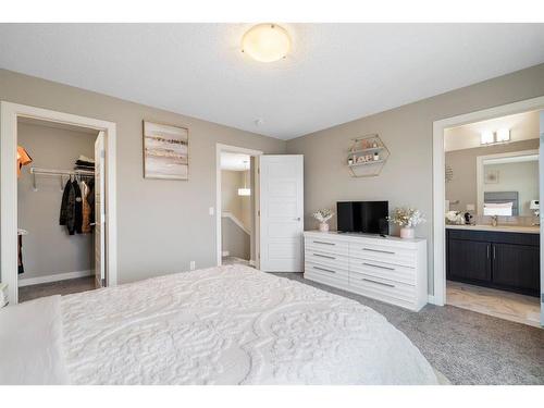 133 Evanston Hill Nw, Calgary, AB - Indoor Photo Showing Bedroom