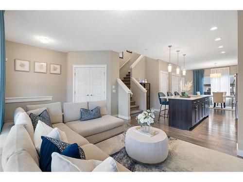 133 Evanston Hill Nw, Calgary, AB - Indoor Photo Showing Living Room