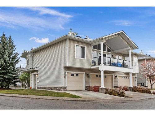 18 Rocky Vista Terrace Nw, Calgary, AB - Outdoor With Facade