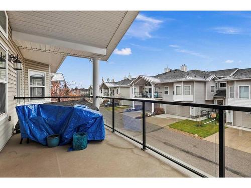 18 Rocky Vista Terrace Nw, Calgary, AB - Outdoor With Exterior