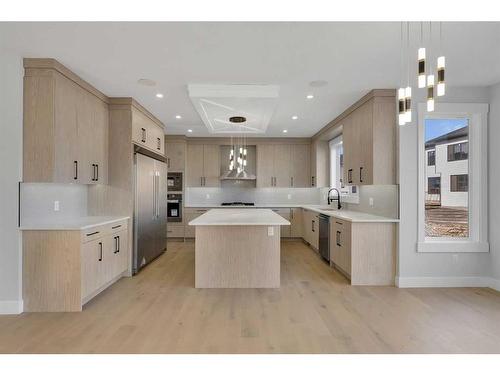 38 South Shore Road, Chestermere, AB - Indoor Photo Showing Kitchen