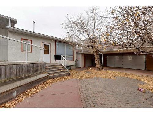 120 6 Avenue Nw, Calgary, AB - Outdoor