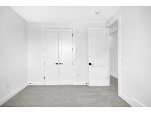 42 South Shore Bay, Chestermere, AB - Indoor Photo Showing Other Room