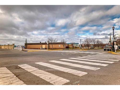 213 Rainbow Falls Drive, Chestermere, AB - Outdoor