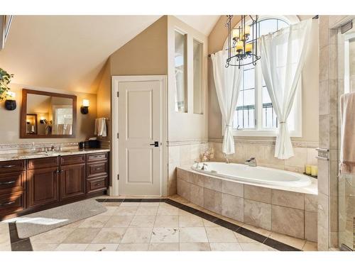 2248 9 Avenue Se, Calgary, AB - Indoor Photo Showing Bathroom