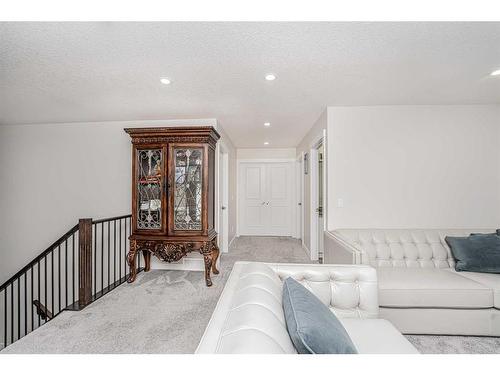 112 Belvedere Drive Se, Calgary, AB - Indoor