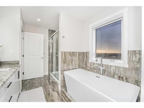 112 Belvedere Drive Se, Calgary, AB - Indoor Photo Showing Bathroom