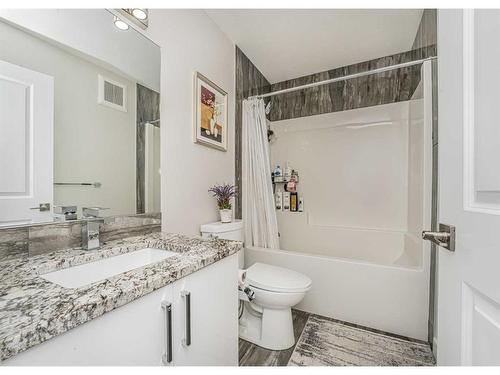 112 Belvedere Drive Se, Calgary, AB - Indoor Photo Showing Bathroom