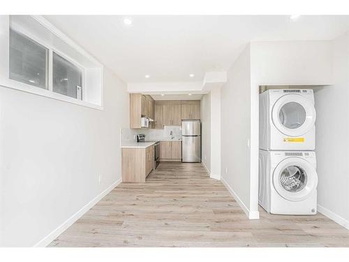 112 Belvedere Drive Se, Calgary, AB - Indoor Photo Showing Laundry Room