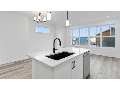 394 Alpine Avenue Sw, Calgary, AB - Indoor Photo Showing Kitchen