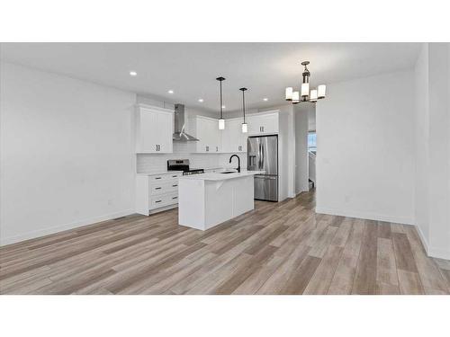 394 Alpine Avenue Sw, Calgary, AB - Indoor Photo Showing Kitchen With Upgraded Kitchen