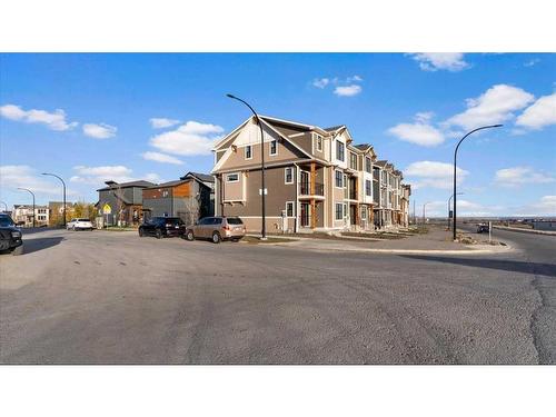 394 Alpine Avenue Sw, Calgary, AB - Outdoor