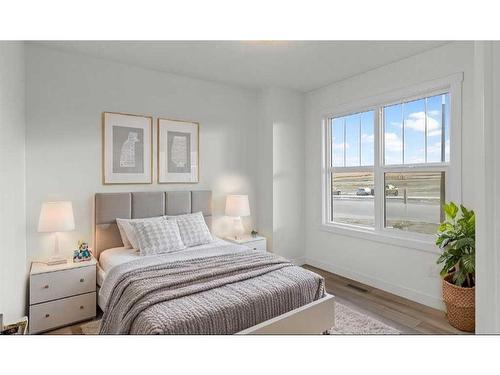 394 Alpine Avenue Sw, Calgary, AB - Indoor Photo Showing Bedroom