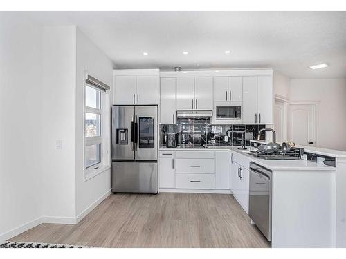 449-333 Riverfront Avenue Se, Calgary, AB - Indoor Photo Showing Kitchen With Double Sink With Upgraded Kitchen