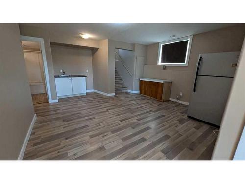 7011 49A Avenue, Camrose, AB - Indoor Photo Showing Other Room