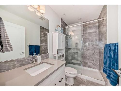 412-400 Auburn Meadows Common Se, Calgary, AB - Indoor Photo Showing Bathroom