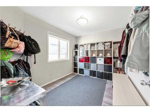 225 Mt Douglas Close Se, Calgary, AB - Indoor