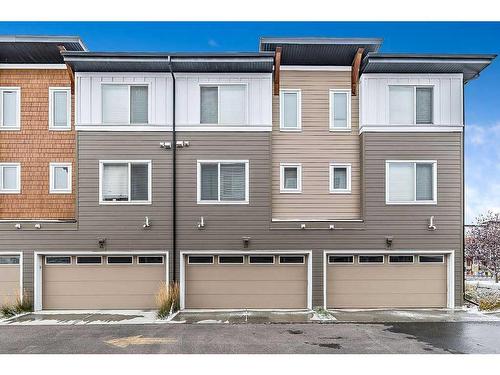 46-111 Rainbow Falls Gate, Chestermere, AB - Outdoor With Facade