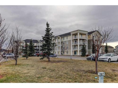 1310-1140 Taradale Drive Ne, Calgary, AB - Outdoor