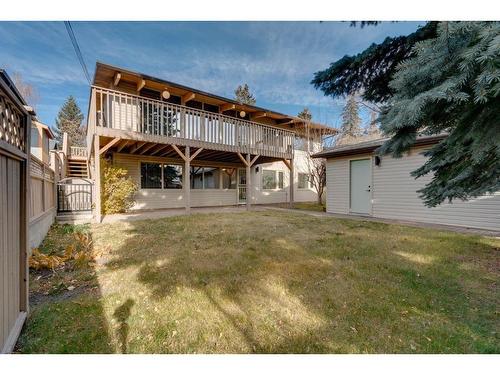 11 Cumberland Drive Nw, Calgary, AB - Outdoor