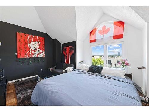 1409 22 Avenue Sw, Calgary, AB - Indoor Photo Showing Bedroom