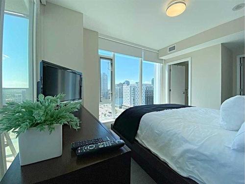 1305-510 6 Avenue Se, Calgary, AB - Indoor Photo Showing Bedroom